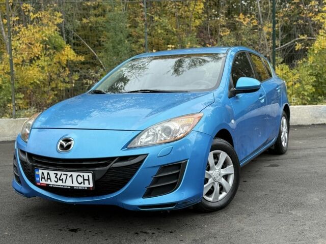 Синий Мазда 3, объемом двигателя 1.6 л и пробегом 227 тыс. км за 7500 $, фото 1 на Automoto.ua