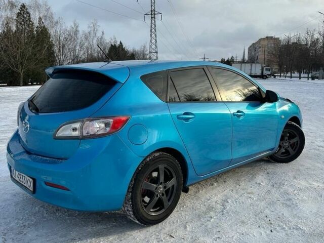Синий Мазда 3, объемом двигателя 2.2 л и пробегом 189 тыс. км за 7400 $, фото 1 на Automoto.ua