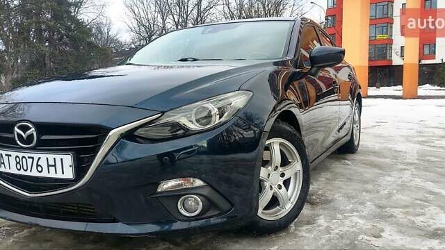 Синий Мазда 3, объемом двигателя 2.19 л и пробегом 235 тыс. км за 9100 $, фото 1 на Automoto.ua