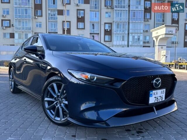 Синий Мазда 3, объемом двигателя 2.49 л и пробегом 80 тыс. км за 18000 $, фото 1 на Automoto.ua