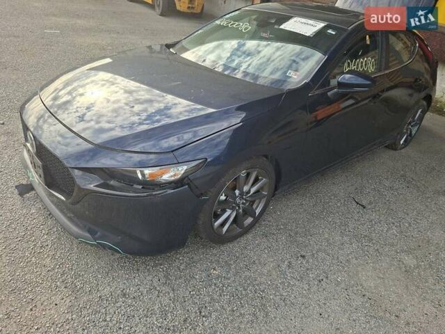Синий Мазда 3, объемом двигателя 0 л и пробегом 21 тыс. км за 12400 $, фото 1 на Automoto.ua