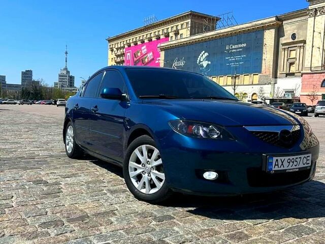 Синий Мазда 3, объемом двигателя 1.6 л и пробегом 195 тыс. км за 5750 $, фото 1 на Automoto.ua
