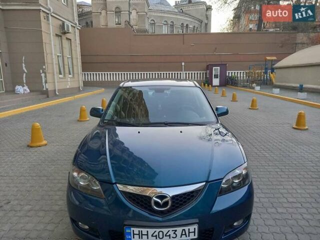 Синий Мазда 3, объемом двигателя 1.6 л и пробегом 160 тыс. км за 6000 $, фото 1 на Automoto.ua