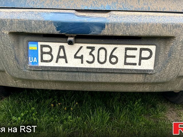 Синій Мазда 3, об'ємом двигуна 1.6 л та пробігом 348 тис. км за 4300 $, фото 1 на Automoto.ua