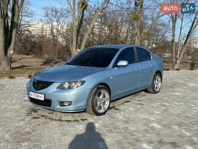 Синий Мазда 3, объемом двигателя 1.6 л и пробегом 370 тыс. км за 4100 $, фото 1 на Automoto.ua