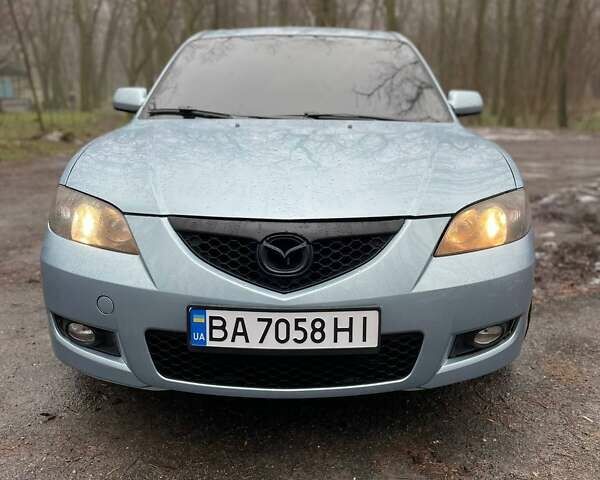 Синий Мазда 3, объемом двигателя 1.6 л и пробегом 160 тыс. км за 4700 $, фото 1 на Automoto.ua