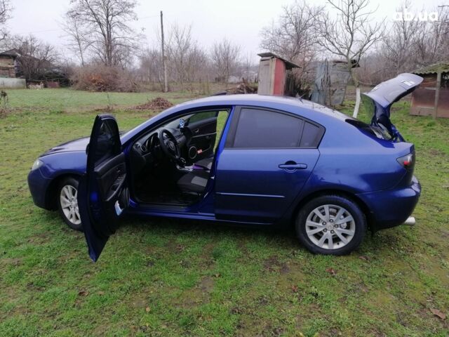 Синий Мазда 3, объемом двигателя 0 л и пробегом 197 тыс. км за 4980 $, фото 1 на Automoto.ua