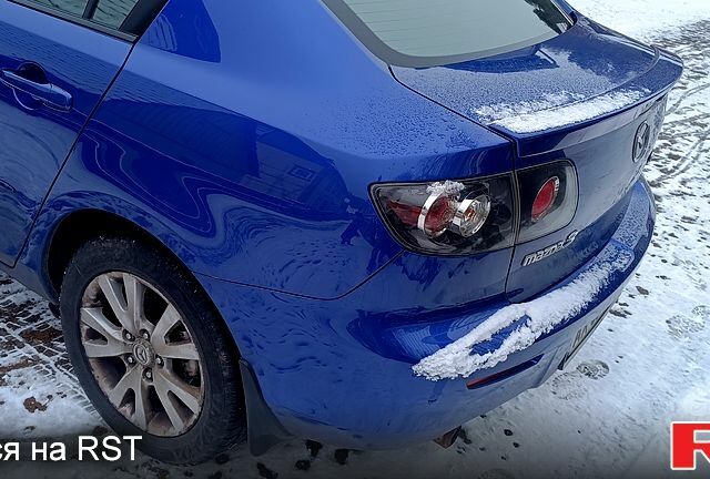 Синий Мазда 3, объемом двигателя 1.6 л и пробегом 161 тыс. км за 4200 $, фото 1 на Automoto.ua