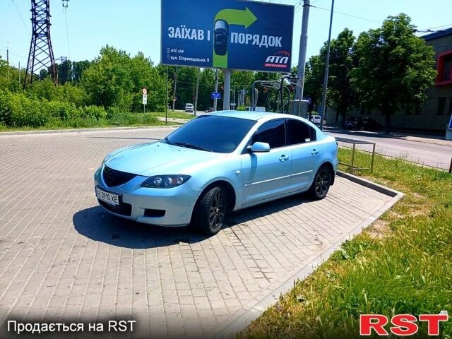 Синий Мазда 3, объемом двигателя 1.6 л и пробегом 300 тыс. км за 4500 $, фото 1 на Automoto.ua