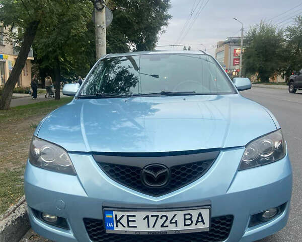 Синий Мазда 3, объемом двигателя 1.6 л и пробегом 262 тыс. км за 4000 $, фото 1 на Automoto.ua