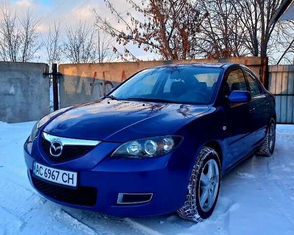 Синий Мазда 3, объемом двигателя 1.6 л и пробегом 220 тыс. км за 4700 $, фото 1 на Automoto.ua