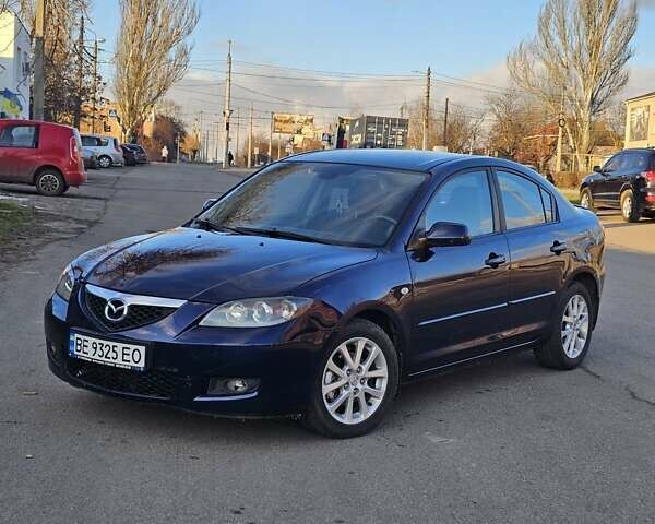 Синий Мазда 3, объемом двигателя 1.6 л и пробегом 217 тыс. км за 5400 $, фото 1 на Automoto.ua