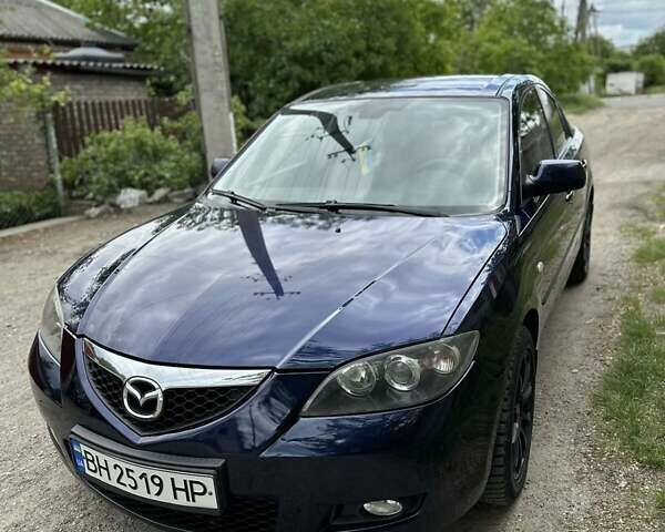 Синій Мазда 3, об'ємом двигуна 1.6 л та пробігом 202 тис. км за 5800 $, фото 1 на Automoto.ua