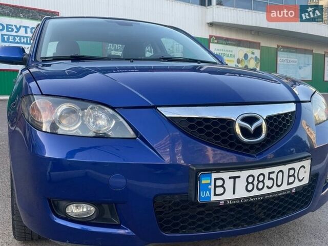 Синий Мазда 3, объемом двигателя 1.6 л и пробегом 157 тыс. км за 5500 $, фото 1 на Automoto.ua