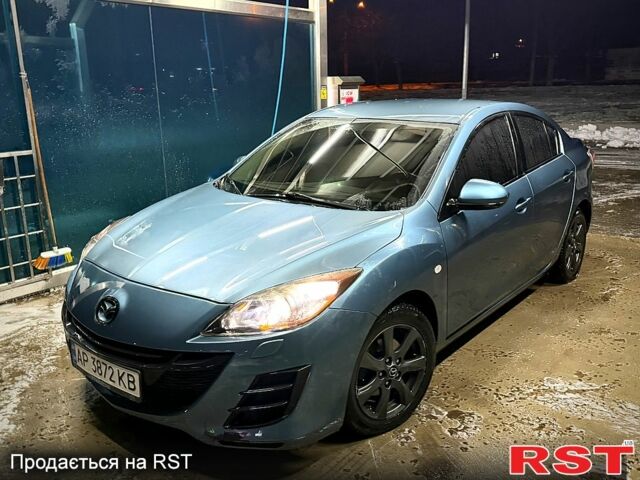 Синий Мазда 3, объемом двигателя 1.6 л и пробегом 228 тыс. км за 5850 $, фото 1 на Automoto.ua