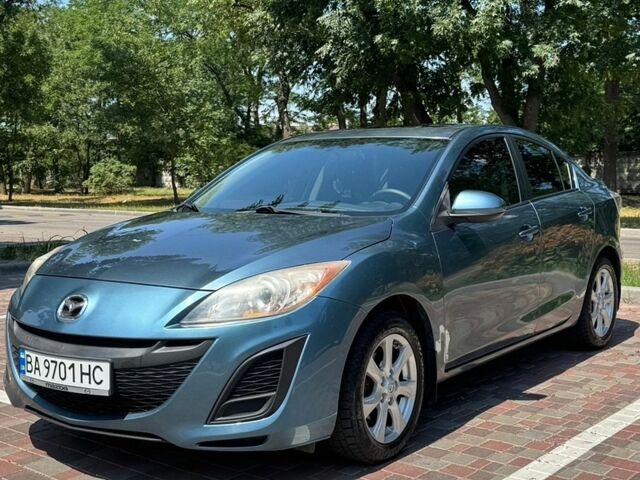 Синий Мазда 3, объемом двигателя 2 л и пробегом 255 тыс. км за 7500 $, фото 1 на Automoto.ua