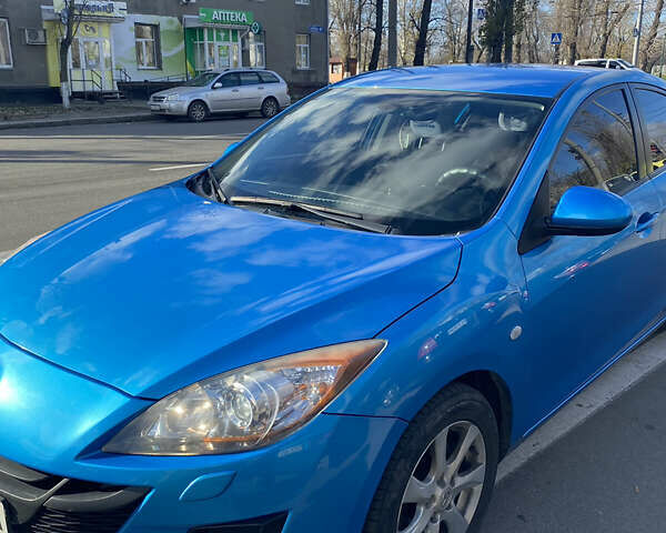 Синий Мазда 3, объемом двигателя 2 л и пробегом 147 тыс. км за 8000 $, фото 1 на Automoto.ua