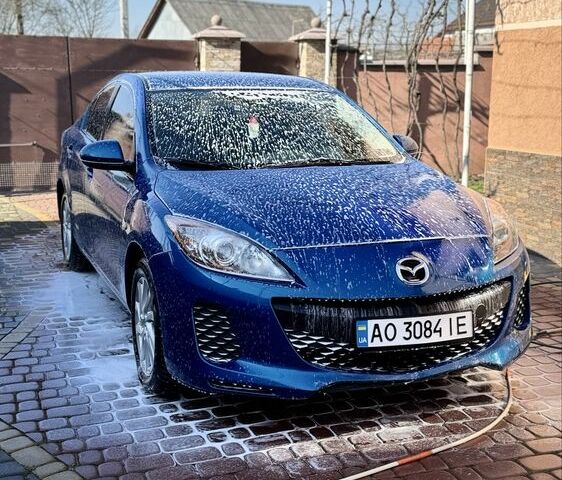 Синий Мазда 3, объемом двигателя 2 л и пробегом 200 тыс. км за 7200 $, фото 1 на Automoto.ua