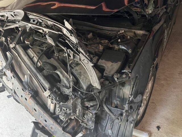 Синий Мазда 3, объемом двигателя 2 л и пробегом 200 тыс. км за 2200 $, фото 1 на Automoto.ua