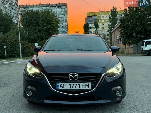 Синий Мазда 3, объемом двигателя 1.5 л и пробегом 159 тыс. км за 12000 $, фото 1 на Automoto.ua