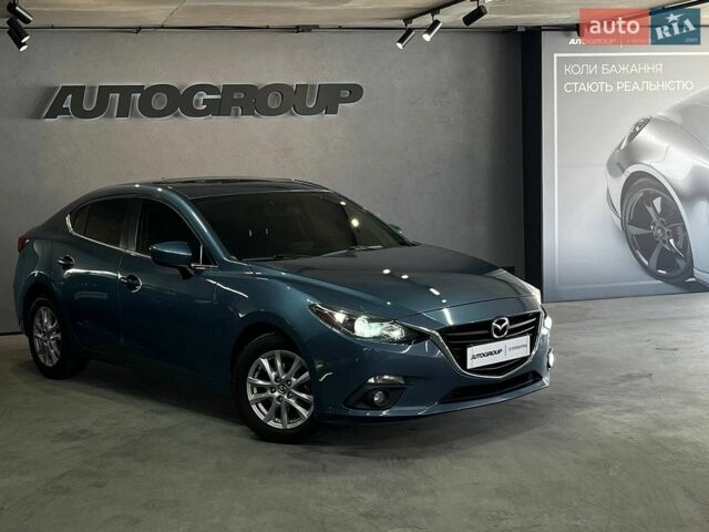 Синий Мазда 3, объемом двигателя 2 л и пробегом 181 тыс. км за 10900 $, фото 1 на Automoto.ua