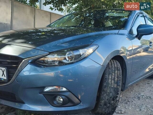 Синий Мазда 3, объемом двигателя 2 л и пробегом 185 тыс. км за 10999 $, фото 1 на Automoto.ua