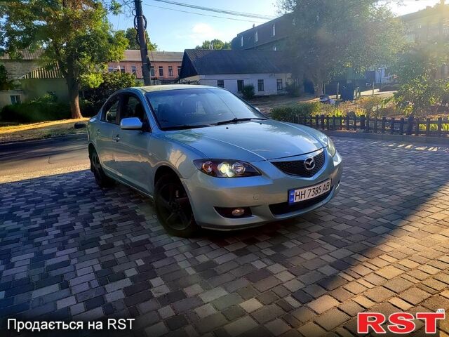 Зеленый Мазда 3, объемом двигателя 1.6 л и пробегом 300 тыс. км за 3900 $, фото 1 на Automoto.ua
