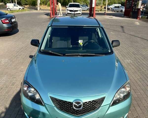 Зеленый Мазда 3, объемом двигателя 1.6 л и пробегом 270 тыс. км за 3500 $, фото 1 на Automoto.ua