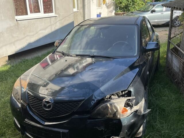 Зеленый Мазда 3, объемом двигателя 1.6 л и пробегом 283 тыс. км за 2900 $, фото 1 на Automoto.ua