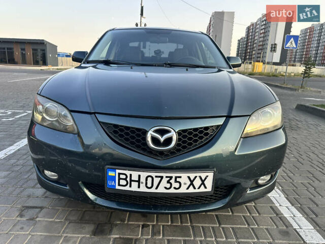 Зеленый Мазда 3, объемом двигателя 1.6 л и пробегом 268 тыс. км за 4000 $, фото 1 на Automoto.ua