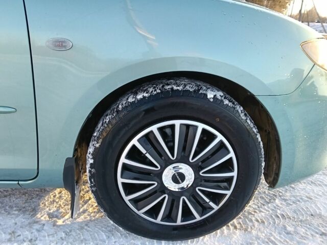 Зелений Мазда 3, об'ємом двигуна 1.6 л та пробігом 190 тис. км за 5000 $, фото 1 на Automoto.ua