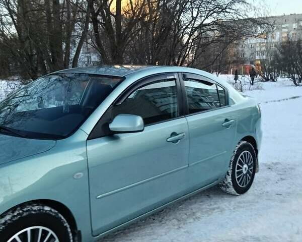 Зеленый Мазда 3, объемом двигателя 1.6 л и пробегом 190 тыс. км за 5000 $, фото 1 на Automoto.ua