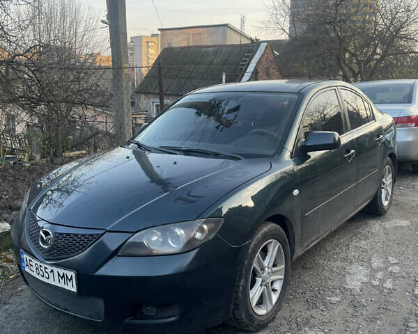 Зелений Мазда 3, об'ємом двигуна 1.6 л та пробігом 255 тис. км за 4200 $, фото 1 на Automoto.ua