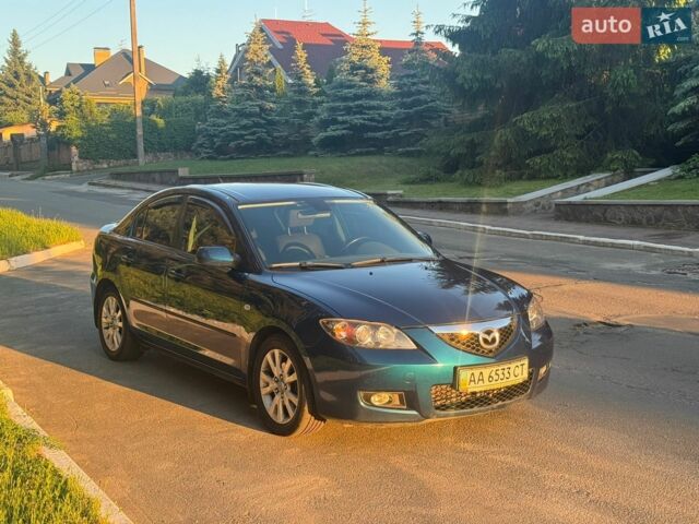 Зеленый Мазда 3, объемом двигателя 1.6 л и пробегом 228 тыс. км за 7999 $, фото 1 на Automoto.ua