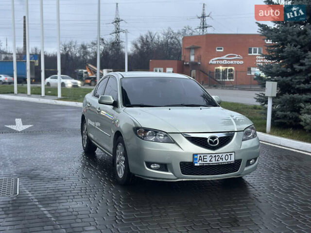 Зеленый Мазда 3, объемом двигателя 1.6 л и пробегом 238 тыс. км за 5200 $, фото 1 на Automoto.ua