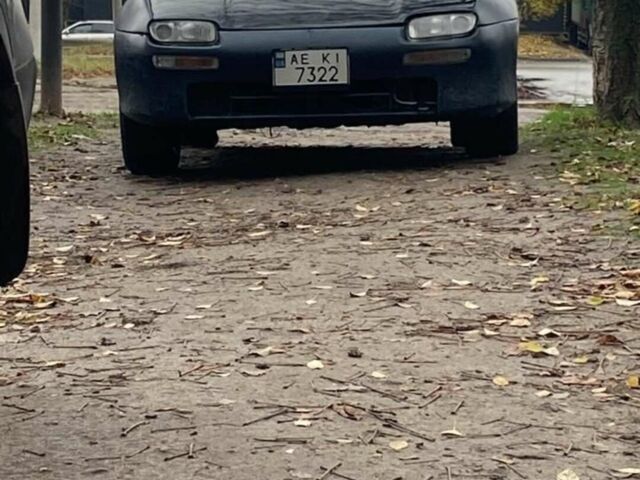 Чорний Мазда 323, об'ємом двигуна 1.5 л та пробігом 232 тис. км за 2200 $, фото 1 на Automoto.ua