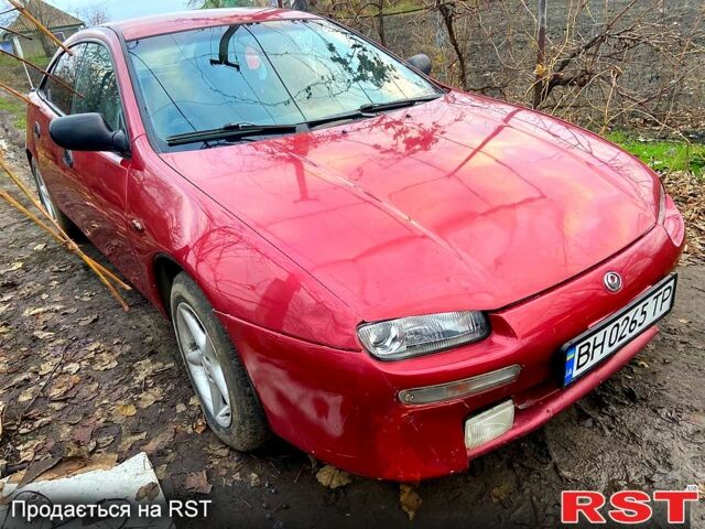Червоний Мазда 323, об'ємом двигуна 1.5 л та пробігом 0 тис. км за 2300 $, фото 1 на Automoto.ua
