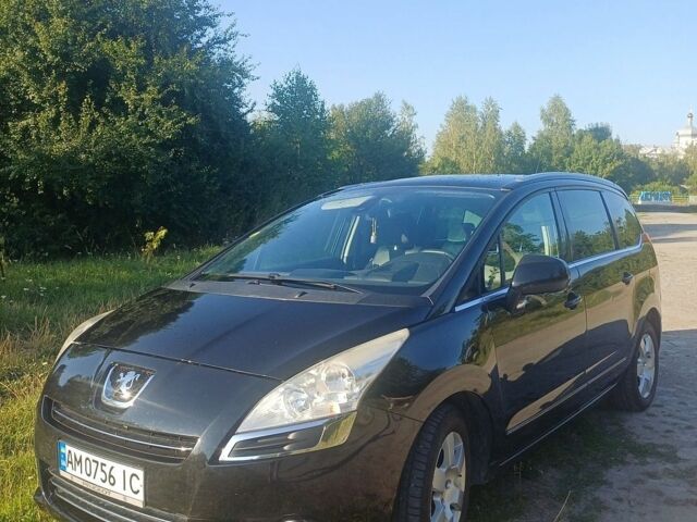 Мазда 323, объемом двигателя 1.8 л и пробегом 300 тыс. км за 1200 $, фото 1 на Automoto.ua