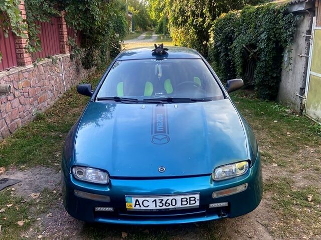 Мазда 323, объемом двигателя 1.5 л и пробегом 250 тыс. км за 1900 $, фото 1 на Automoto.ua