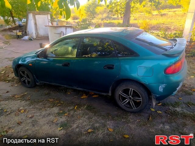 Мазда 323, объемом двигателя 1.6 л и пробегом 150 тыс. км за 1600 $, фото 1 на Automoto.ua