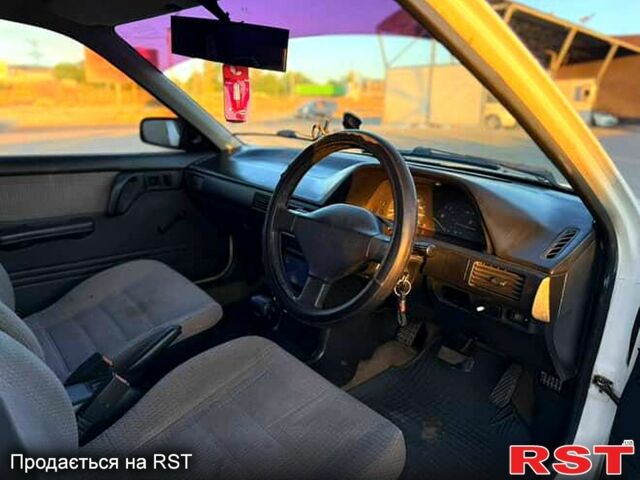 Мазда 323, объемом двигателя 1.6 л и пробегом 0 тыс. км за 800 $, фото 1 на Automoto.ua