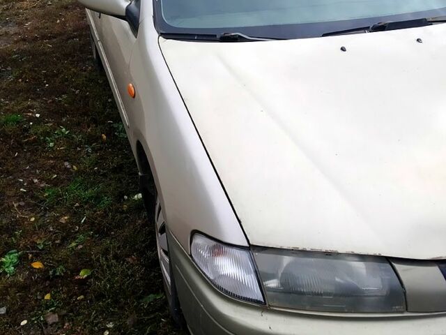 Мазда 323, объемом двигателя 1.5 л и пробегом 42 тыс. км за 1900 $, фото 1 на Automoto.ua