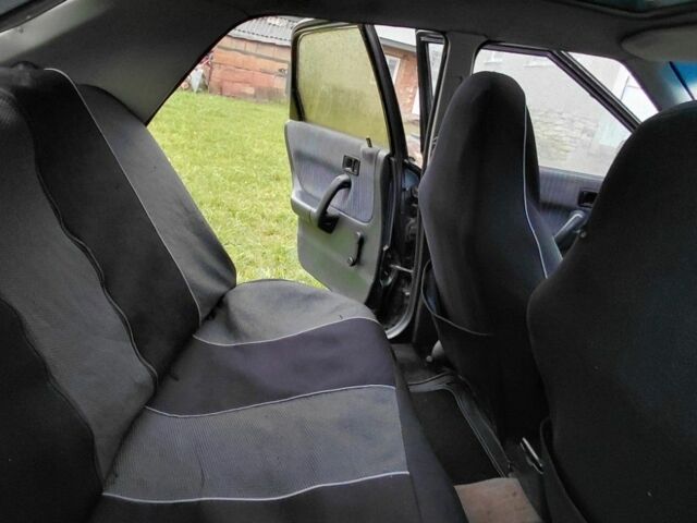 Серый Мазда 323, объемом двигателя 0 л и пробегом 3 тыс. км за 1303 $, фото 1 на Automoto.ua