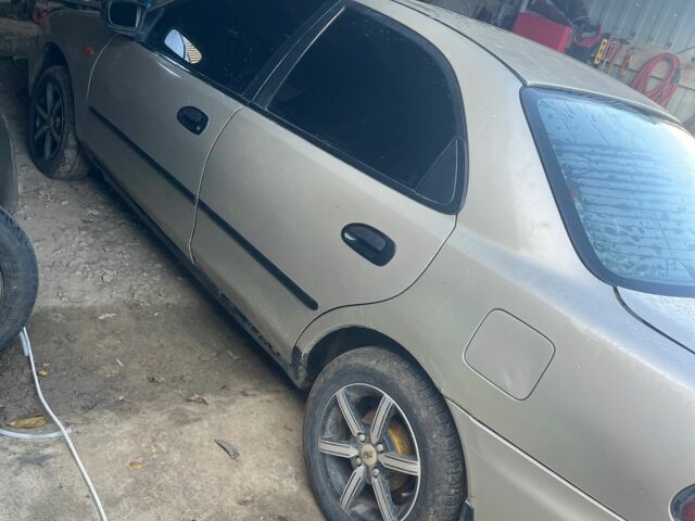 Серый Мазда 323, объемом двигателя 1.49 л и пробегом 310 тыс. км за 1000 $, фото 1 на Automoto.ua