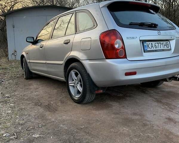 Сірий Мазда 323, об'ємом двигуна 1.6 л та пробігом 320 тис. км за 3100 $, фото 1 на Automoto.ua