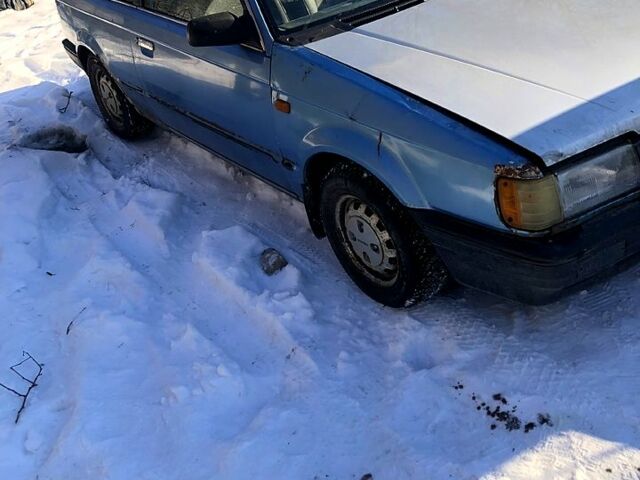 Синий Мазда 323, объемом двигателя 1.5 л и пробегом 0 тыс. км за 400 $, фото 1 на Automoto.ua