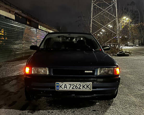 Синий Мазда 323, объемом двигателя 1.6 л и пробегом 333 тыс. км за 1600 $, фото 1 на Automoto.ua