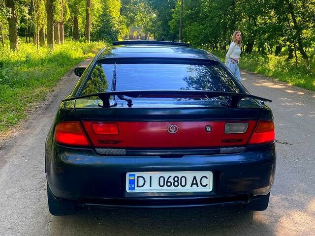 Синій Мазда 323, об'ємом двигуна 1.5 л та пробігом 400 тис. км за 2100 $, фото 1 на Automoto.ua