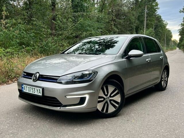 Синий Мазда 323, объемом двигателя 1.3 л и пробегом 350 тыс. км за 1854 $, фото 1 на Automoto.ua