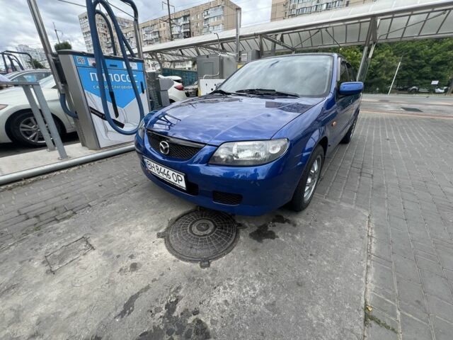 Синій Мазда 323, об'ємом двигуна 1.6 л та пробігом 172 тис. км за 3600 $, фото 1 на Automoto.ua